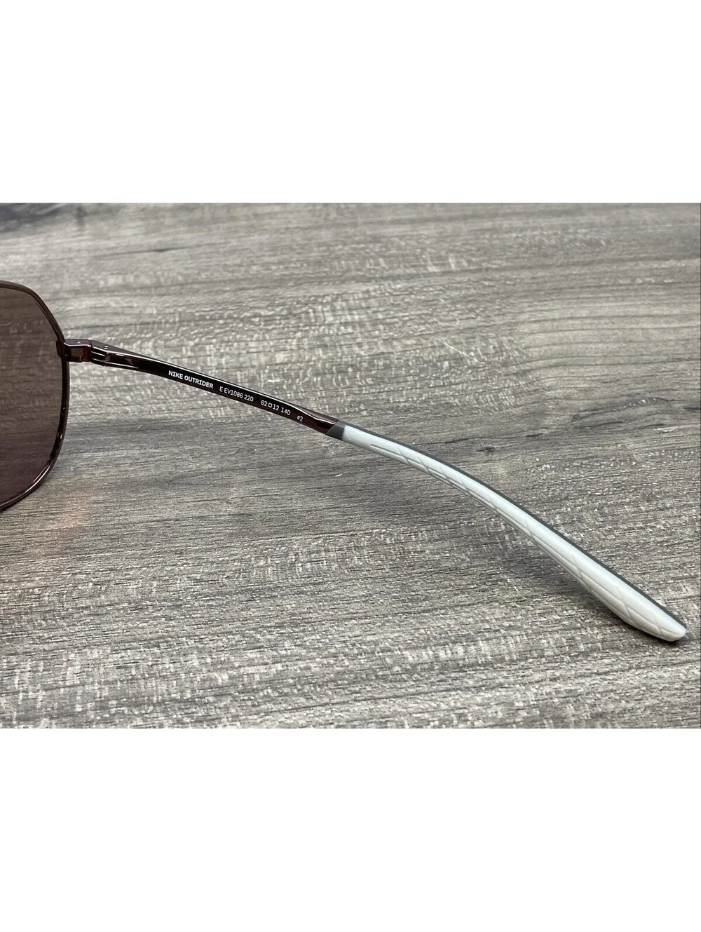 Nike Outrider E EV1086 220 Sunglasses Walnut Gold Bronze Frame Nike Course NWOT